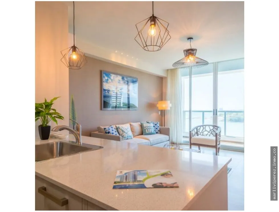 Apartamento en venta ROYAL PALM Gorgona Beach