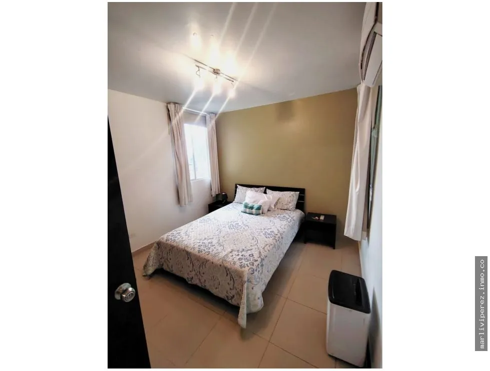Alquiler de Apartamento Amoblado en Obarrio, piso alto (NEGOCIABLE)