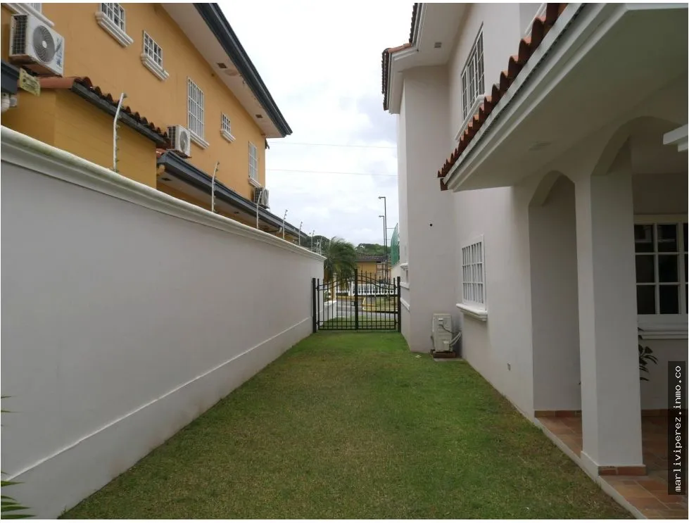 HOUSE FOR SALE RAINFOREST VILLAS CONDADO DEL REY