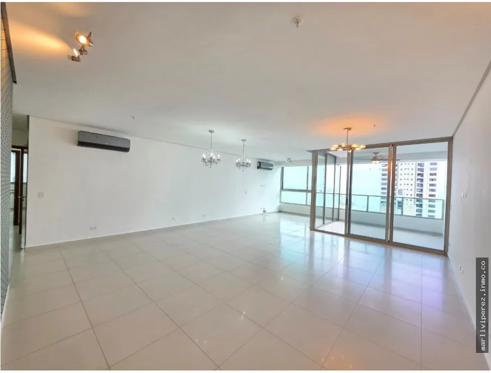 APARTMENT FOR SALE IN PH MIRADOR, HIGH FLOOR