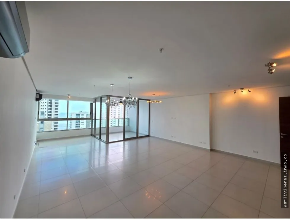 APARTMENT FOR SALE IN PH MIRADOR, HIGH FLOOR
