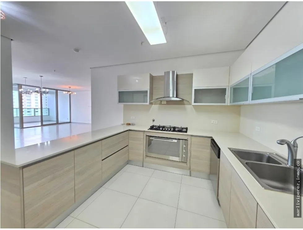 APARTMENT FOR SALE IN PH MIRADOR, HIGH FLOOR
