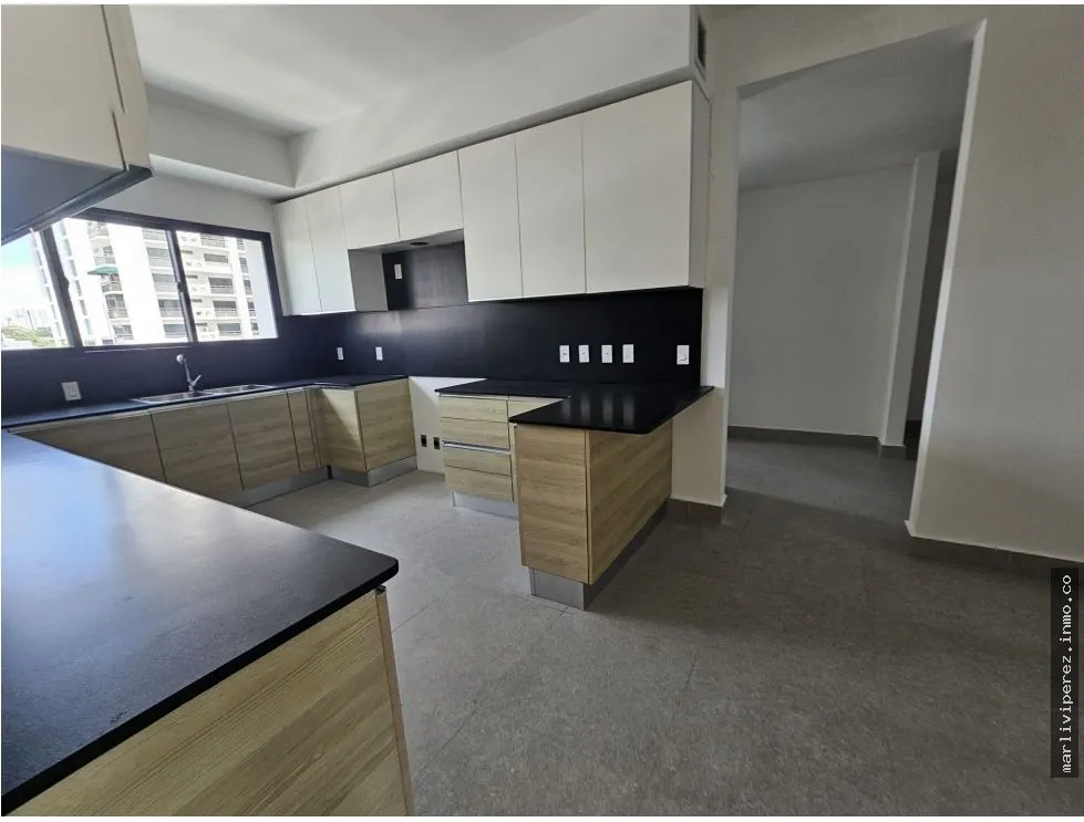 VENTA DE EXCLUSIVO APARTAMENTO EN COCO DEL MAR