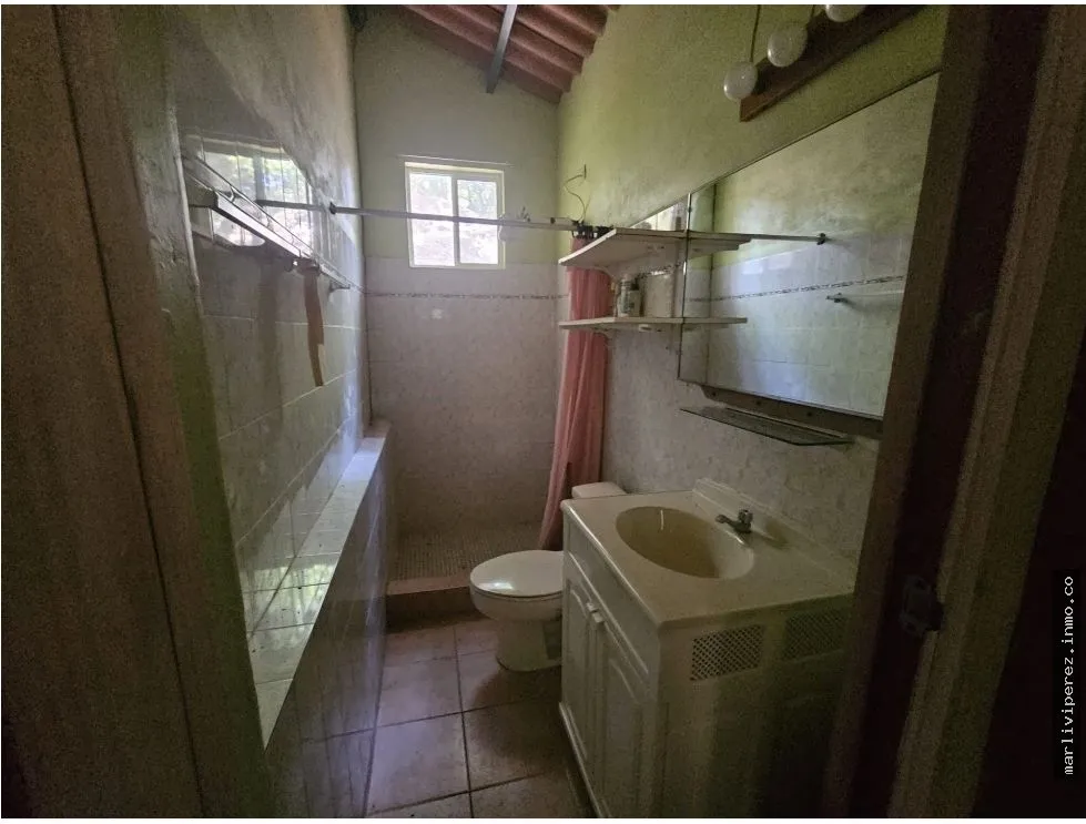 LAND SALE WITH HOUSE IN ALTOS DE MARIA
