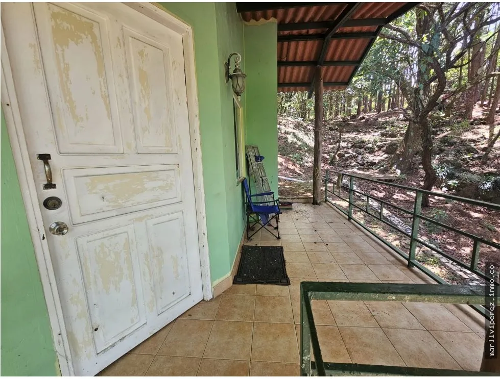 LAND SALE WITH HOUSE IN ALTOS DE MARIA