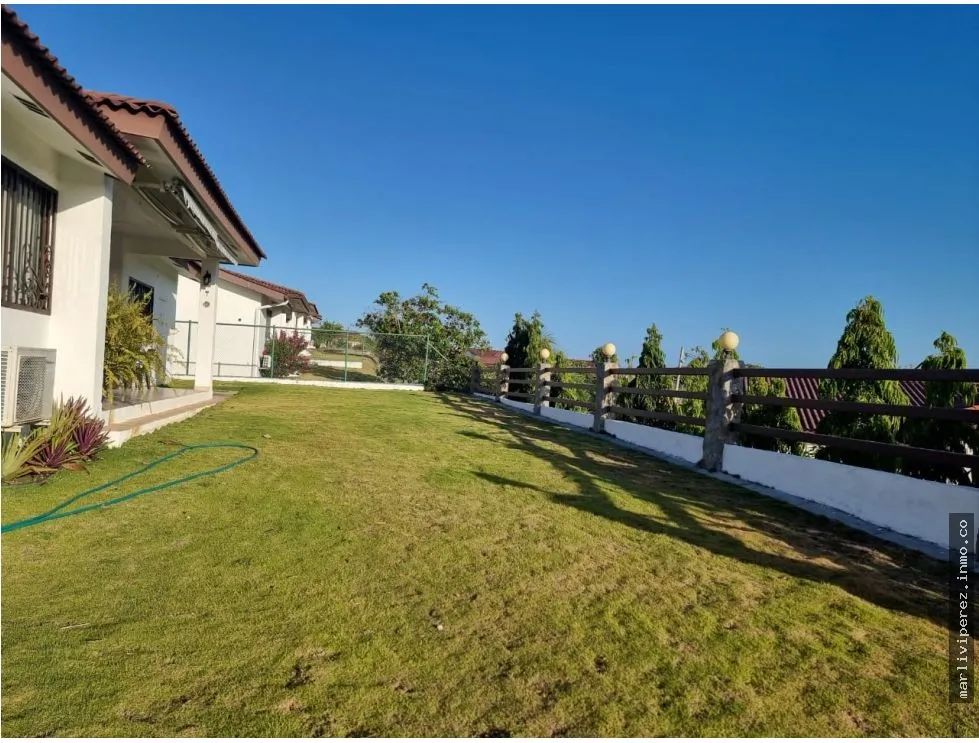 Se vende casa en el Higo de San Carlos