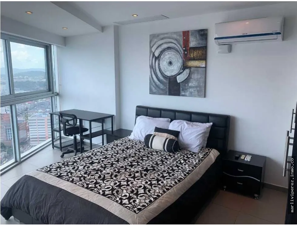 Se alquila apartamento PH Yacht Club Av. Balboa