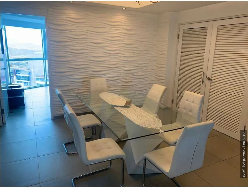 Se alquila apartamento PH Yacht Club Av. Balboa