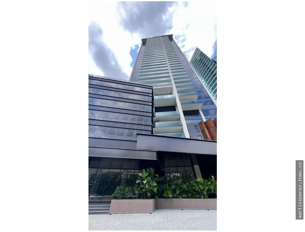 Sale of Beachfront Apartment in Costa del Este - First Line