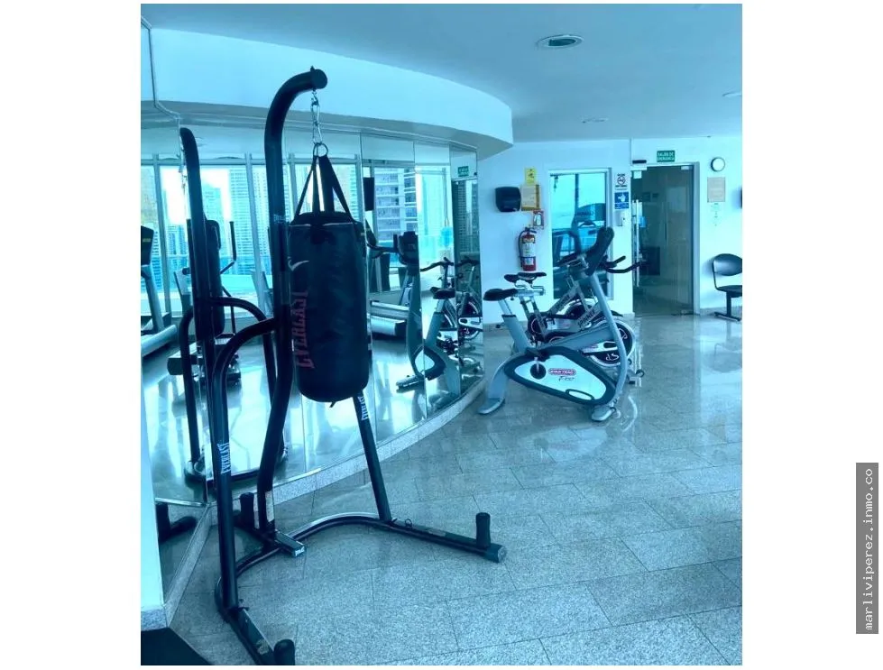 Apartamento en Av. Balboa disponible para diciembre
