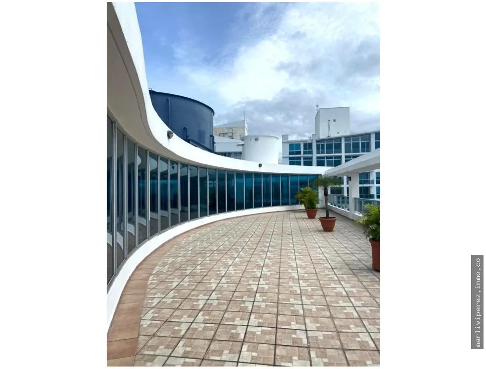 Apartamento en Av. Balboa disponible para diciembre