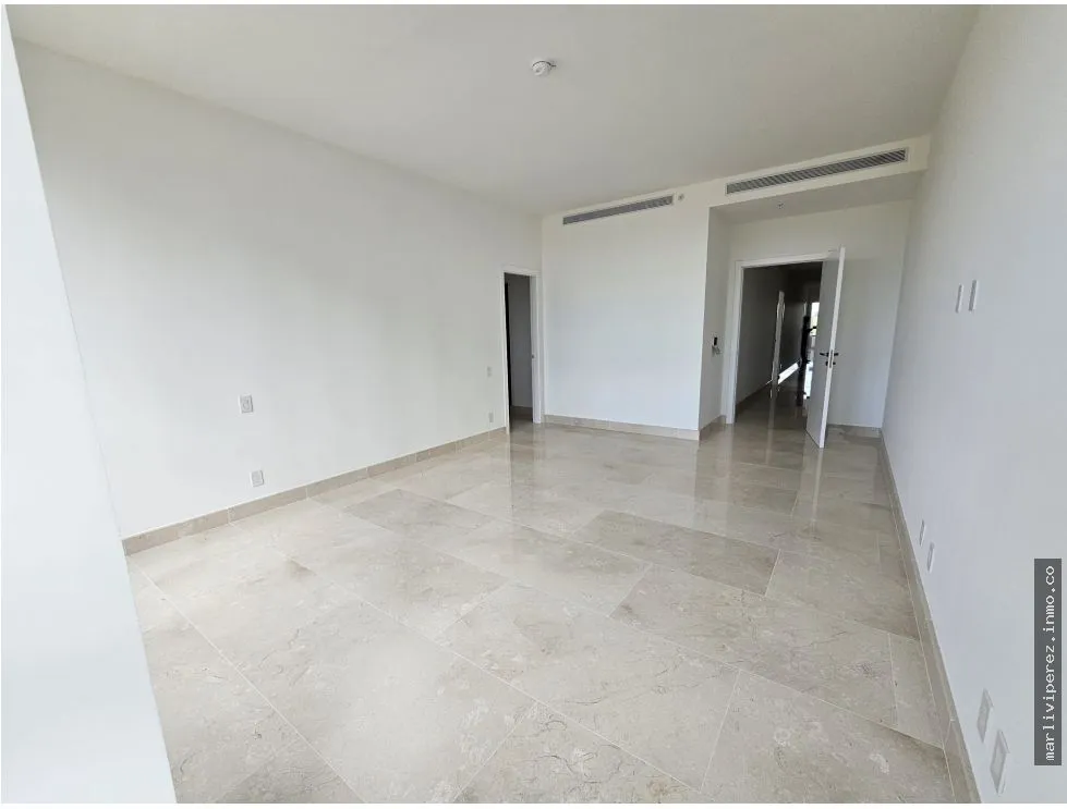 LUXURY APARTMENT FOR SALE IN SANTA MARIA