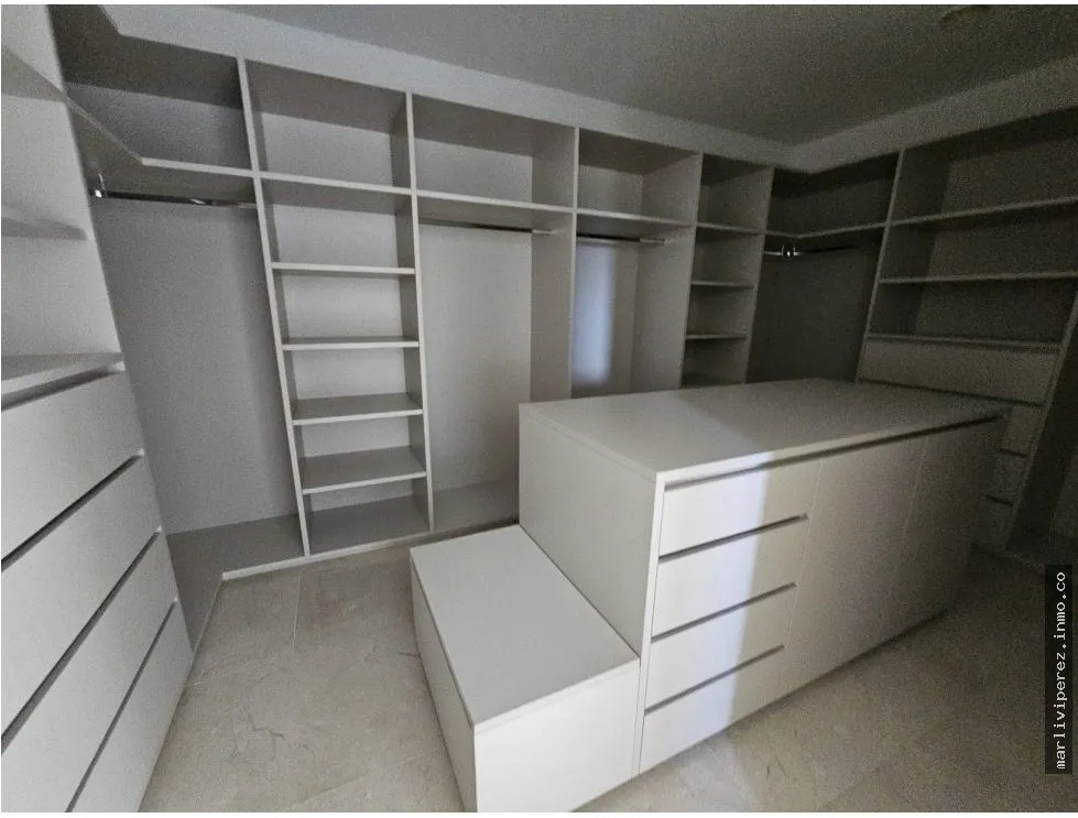 LUXURY APARTMENT FOR SALE IN SANTA MARIA