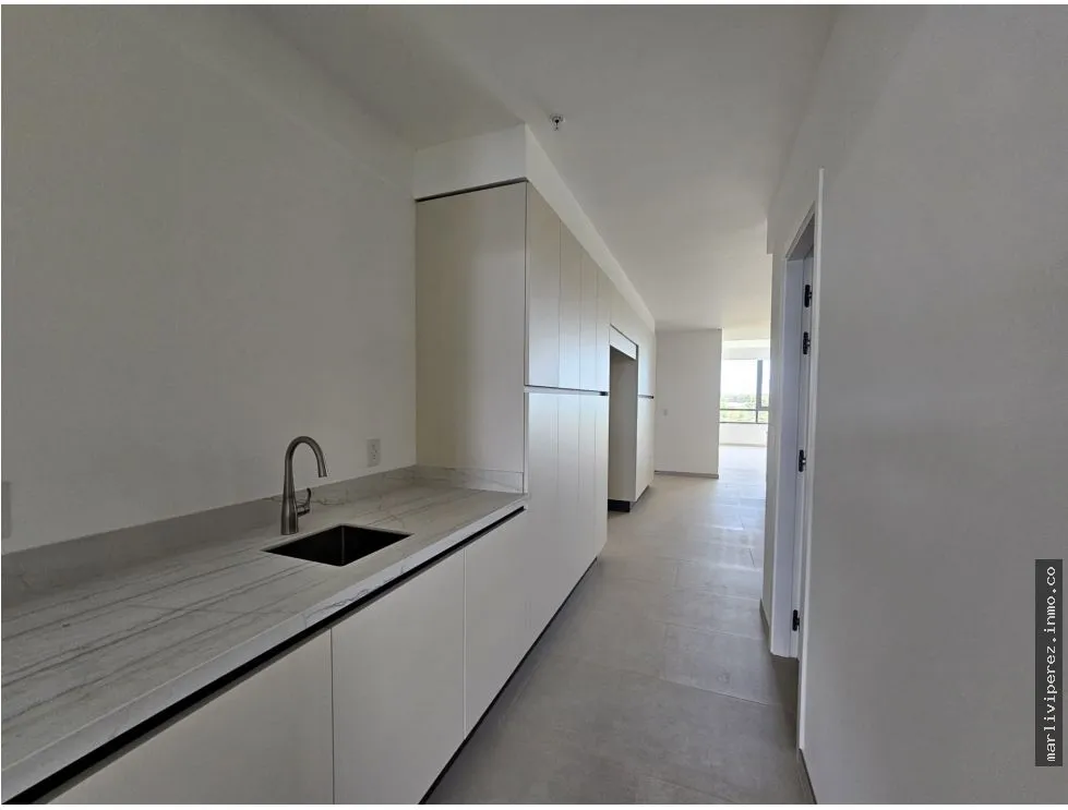 LUXURY APARTMENT FOR SALE IN SANTA MARIA