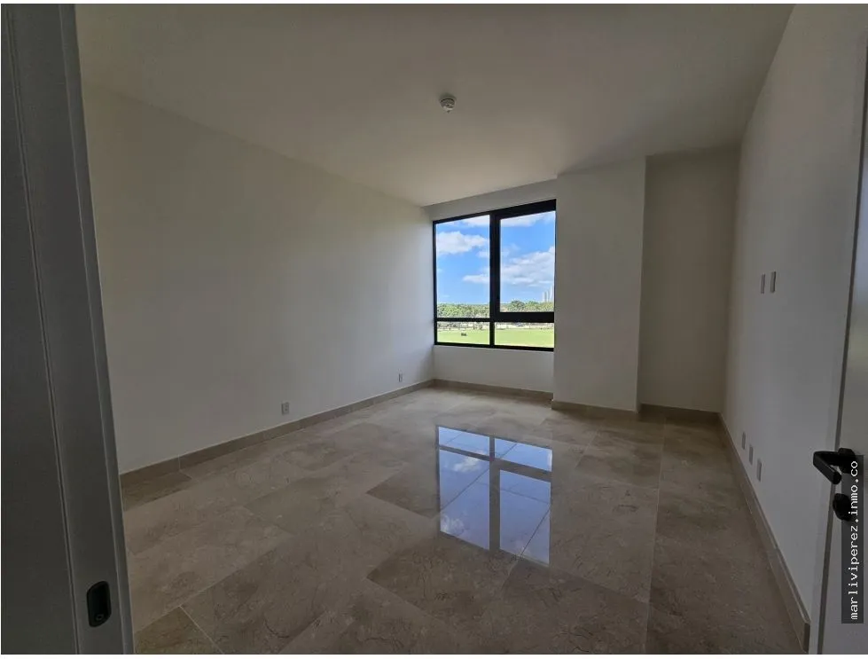 LUXURY APARTMENT FOR SALE IN SANTA MARIA