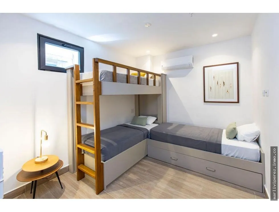 SALE OF FURNISHED APARTMENT IN CASCO VIEJO