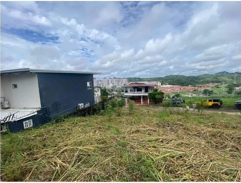 Building Lot for sale in Altos de Santa Maria