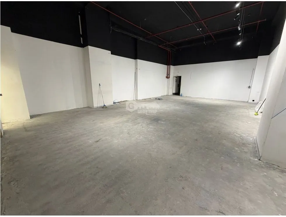LOCAL / ARRAIJAN / WESTLAND MALL / 131M / COMERCIAL / PLANTA BAJA