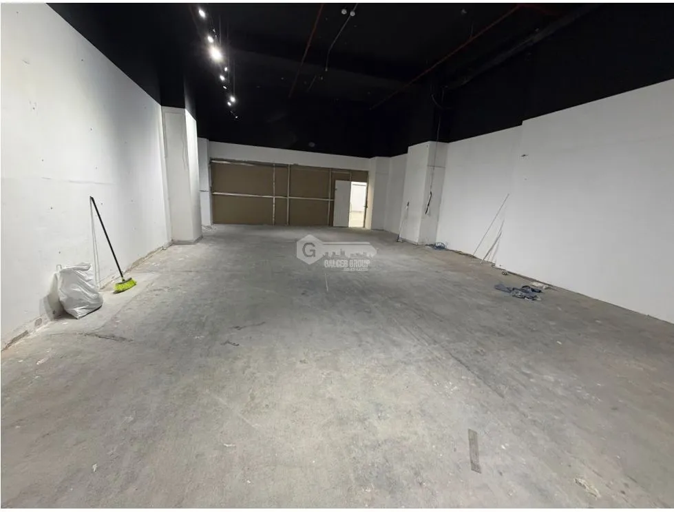WESTLAND MALL / 160M / GROUND FLOOR COMMERCIAL / NEAR ENTRANCE 1