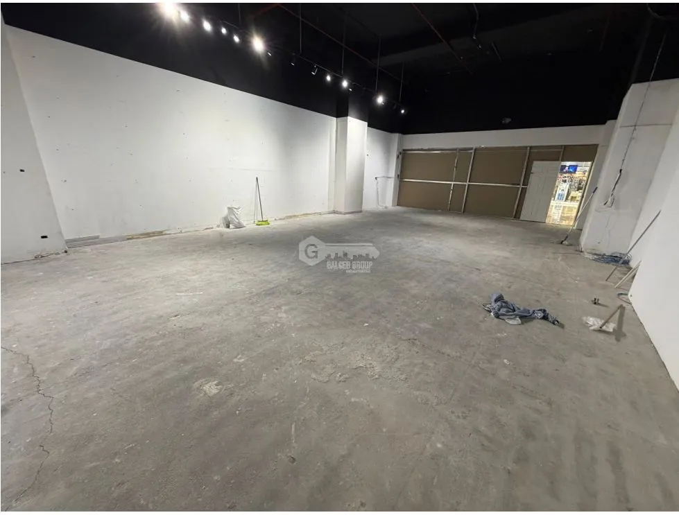 WESTLAND MALL / 160M / GROUND FLOOR COMMERCIAL / NEAR ENTRANCE 1