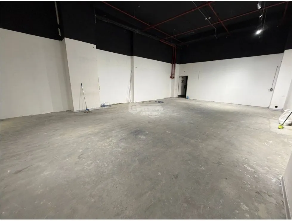 WESTLAND MALL / 160M / GROUND FLOOR COMMERCIAL / NEAR ENTRANCE 1