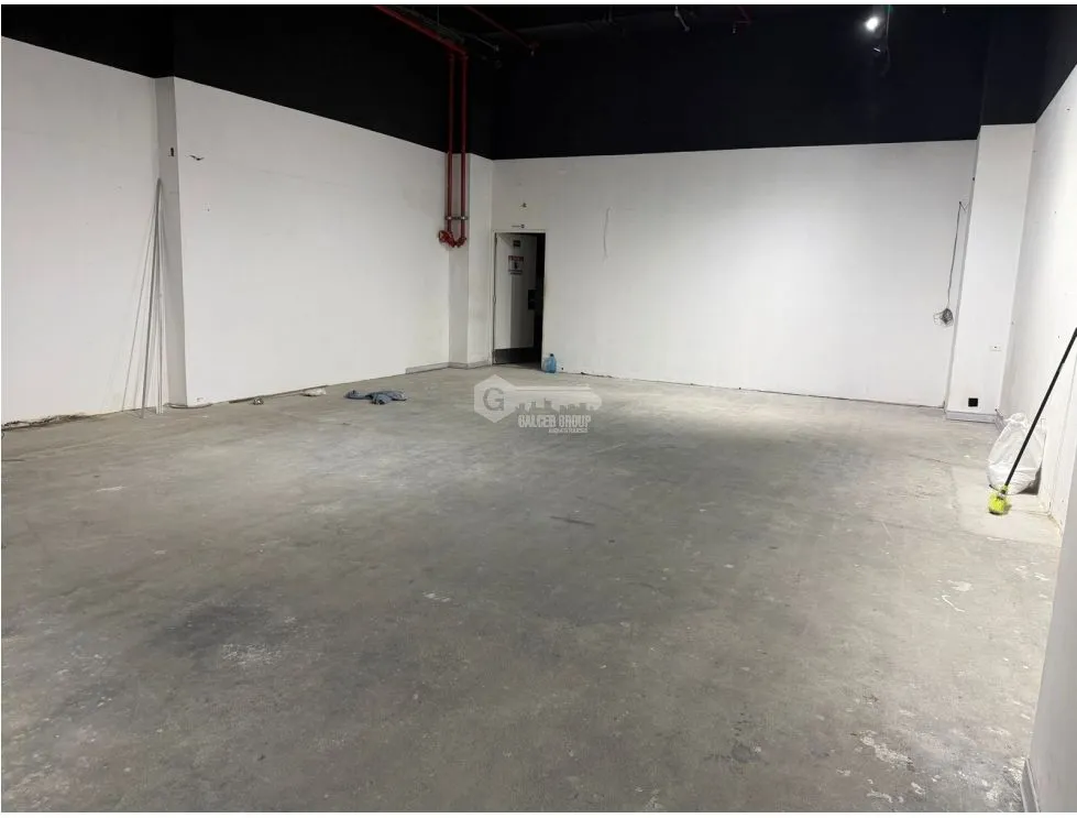 WESTLAND MALL / 160M / GROUND FLOOR COMMERCIAL / NEAR ENTRANCE 1