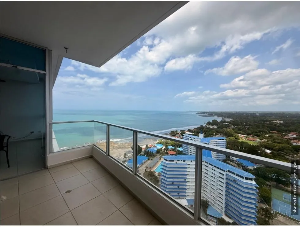 Apartment for Sale in Coronado Bay, Playa Coronado