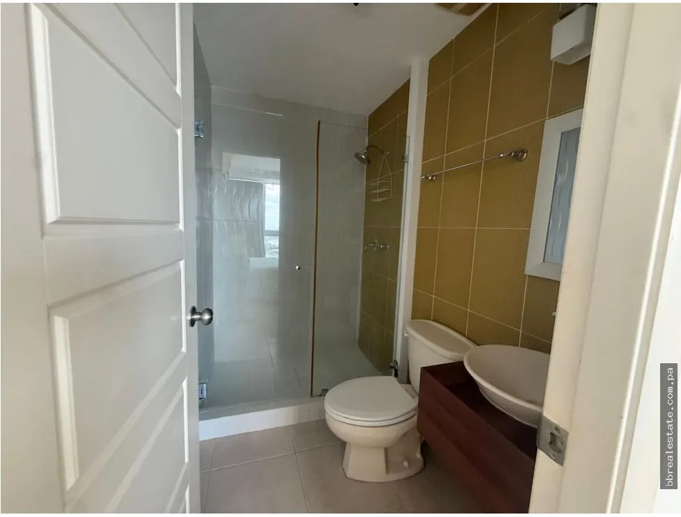 Apartment for Sale in Coronado Bay, Playa Coronado