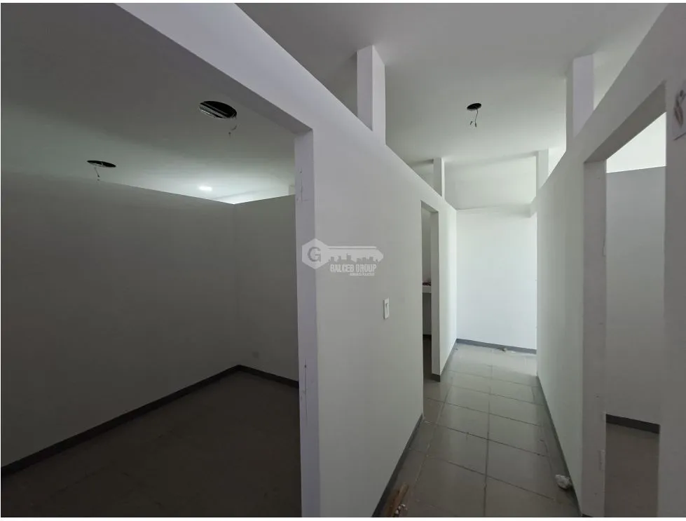 SE ALQUILA LOCAL COMERCIAL LOS ANDES 207M DIVISIONES PLANTA ALTA