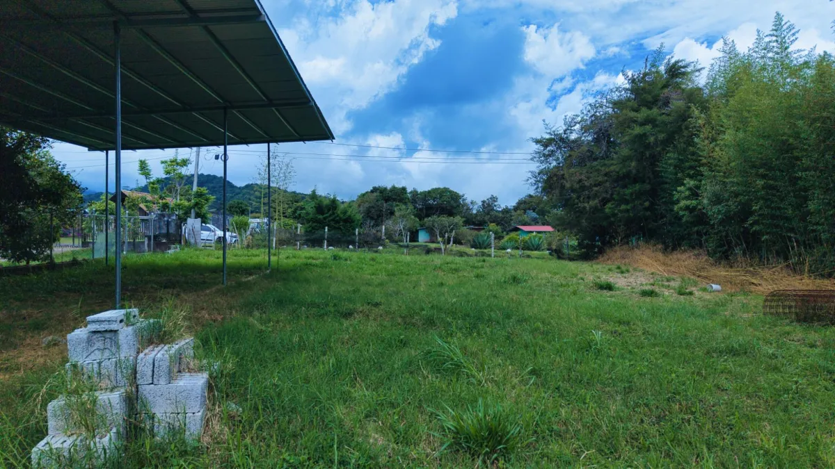 Terreno Estratégico en el Centro de Volcán