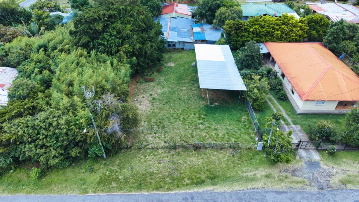 Terreno Estratégico en el Centro de Volcán