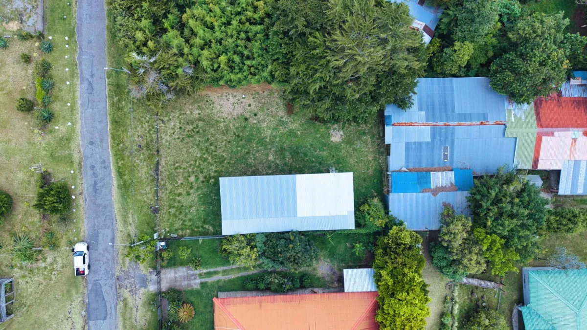Terreno Estratégico en el Centro de Volcán