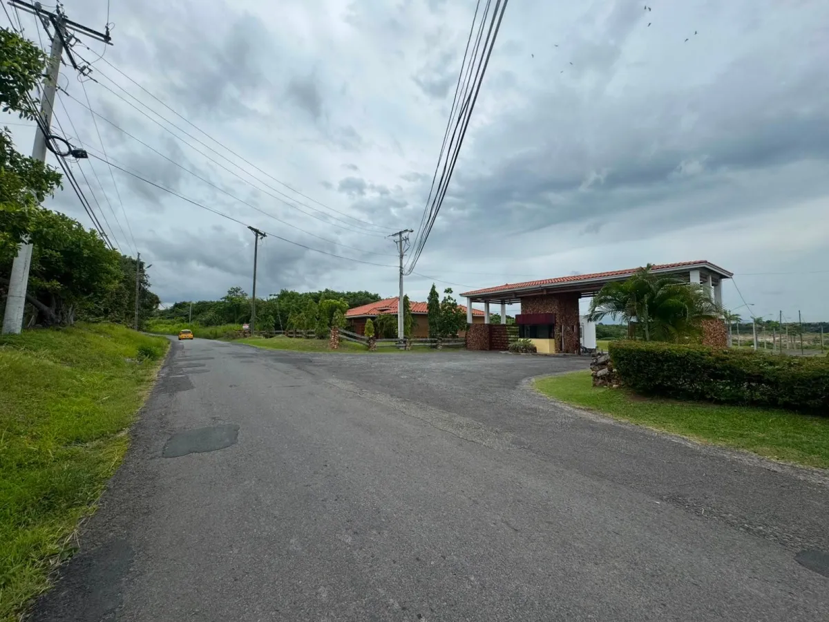 RESIDENTIAL LAND FOR SALE - PH RODEO VIEJO COUNTRY