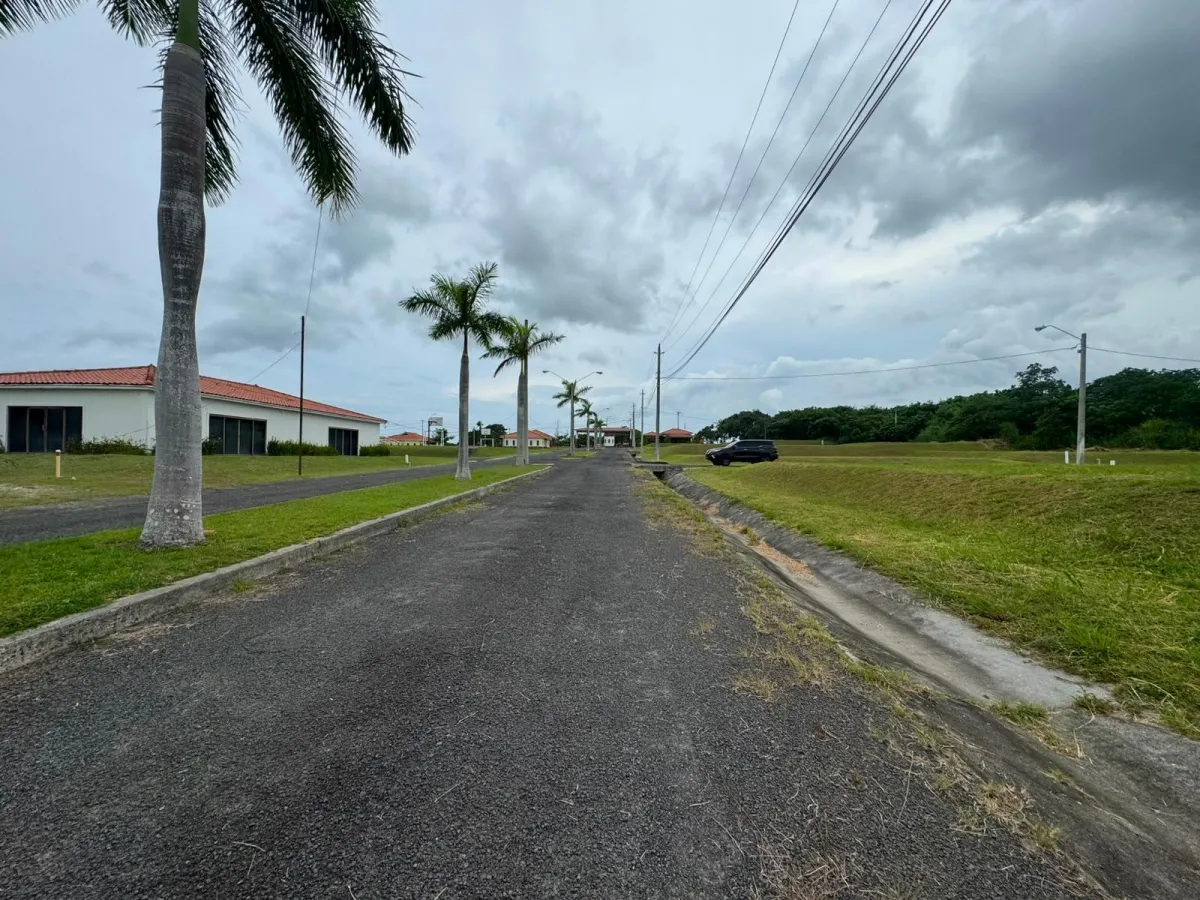 RESIDENTIAL LAND FOR SALE - PH RODEO VIEJO COUNTRY