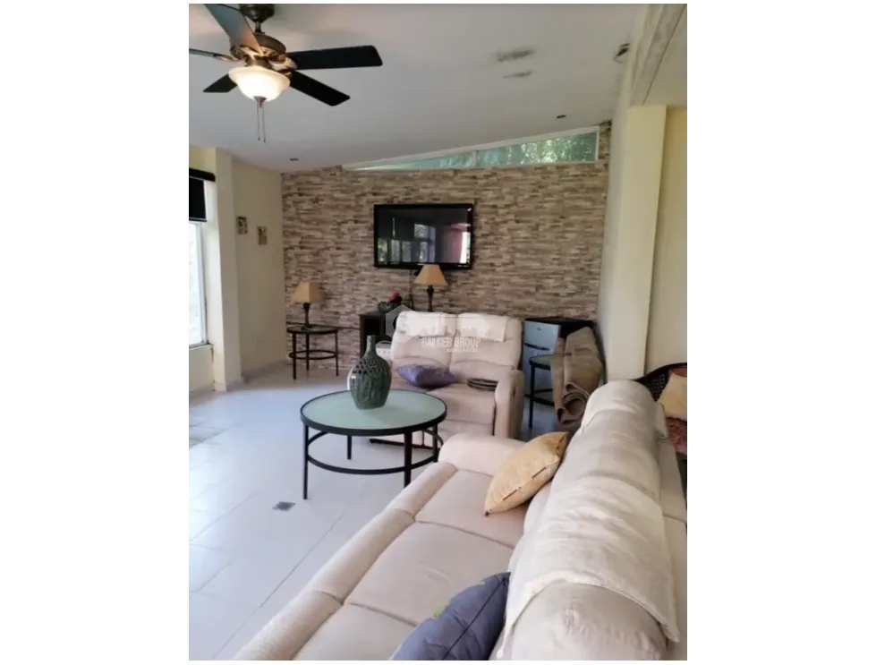 CERRO AZUL / FORTIN / 2627M / 3 LEVELS / 3 BEDROOMS / VACANT / 5 PARKING SPACES