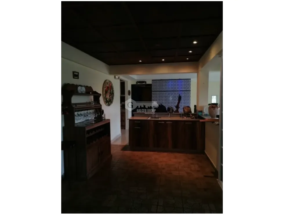 CERRO AZUL / FORTIN / 2627M / 3 LEVELS / 3 BEDROOMS / VACANT / 5 PARKING SPACES