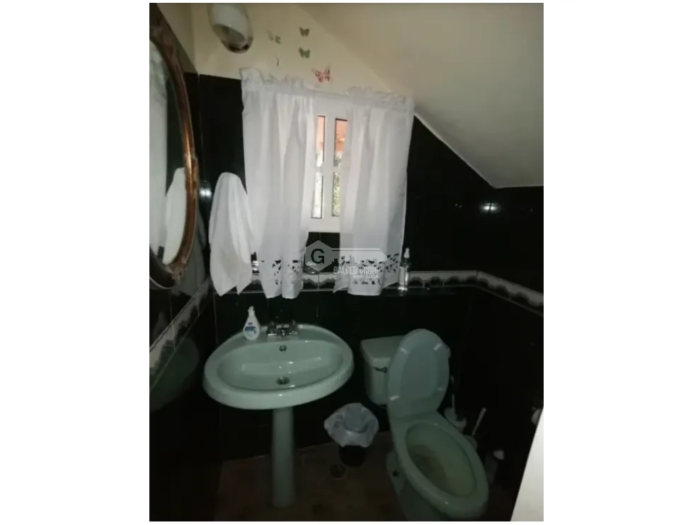 CERRO AZUL / FORTIN / 2627M / 3 LEVELS / 3 BEDROOMS / VACANT / 5 PARKING SPACES