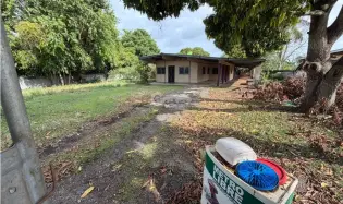 CASA COMERCIAL / CHORRERA /1200M  CERCA DE MERCADO ALQUILER O VENTA
