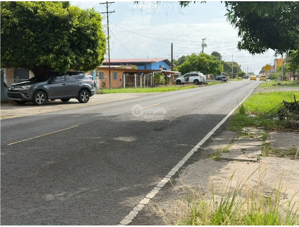 Commercial Property in Chorrera / 1200M Near Market / Level Land