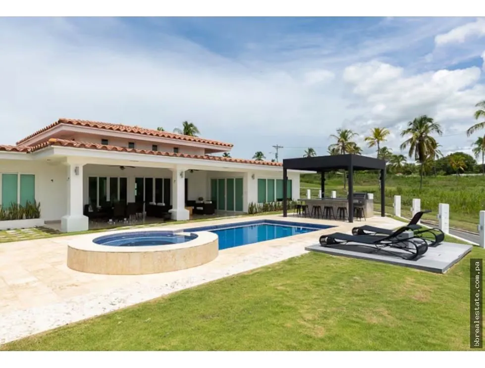 Sale of Luxury Home in Vistamar Golf, Beach & Marina, San Carlos
