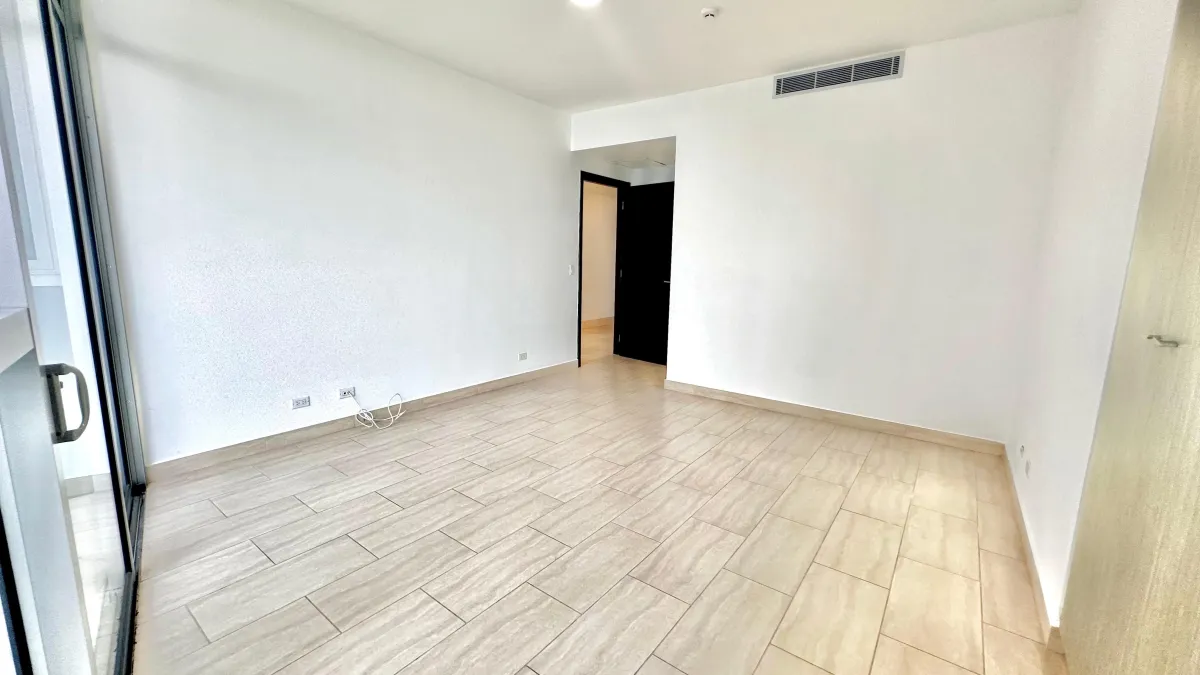 Investment Opportunity in Grand Tower Punta Pacifica: 288 m² Oceanfront Apartment with Tenant - $750,000