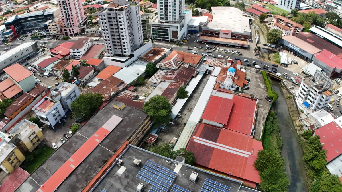 LAND FOR SALE FOR MIXED DEVELOPMENT ON VIA PORRAS