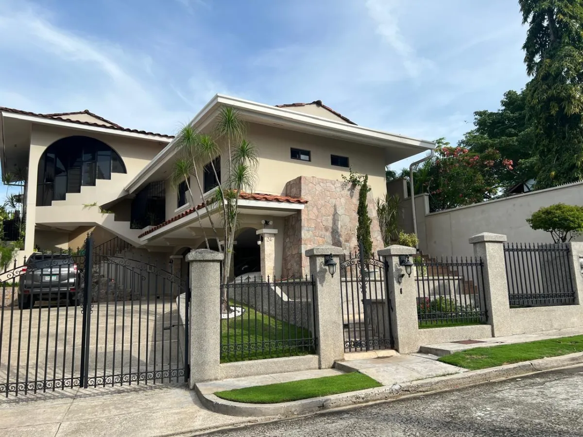 HOUSE FOR SALE OR RENT IN LOMA ALEGRE