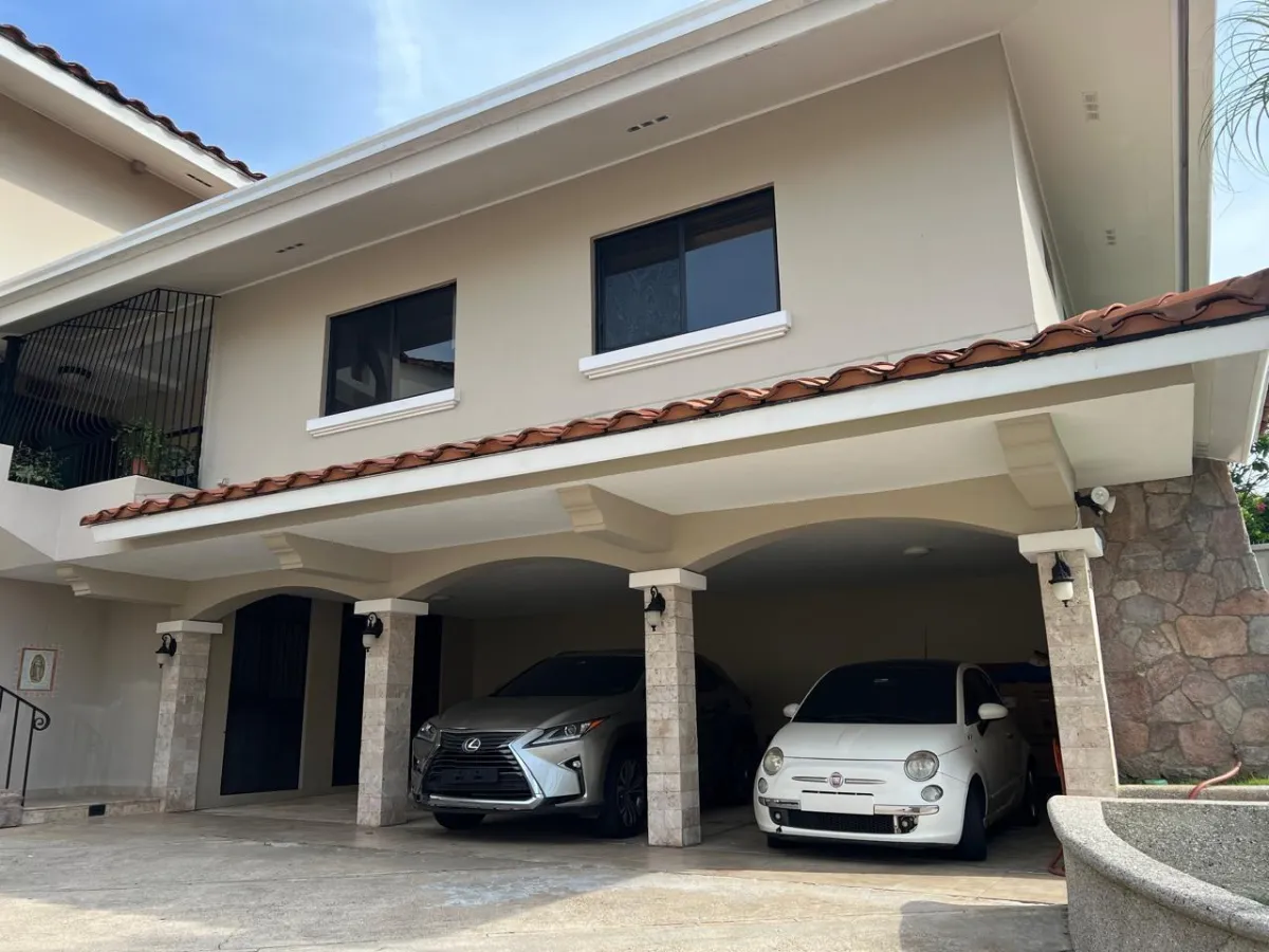 HOUSE FOR SALE OR RENT IN LOMA ALEGRE