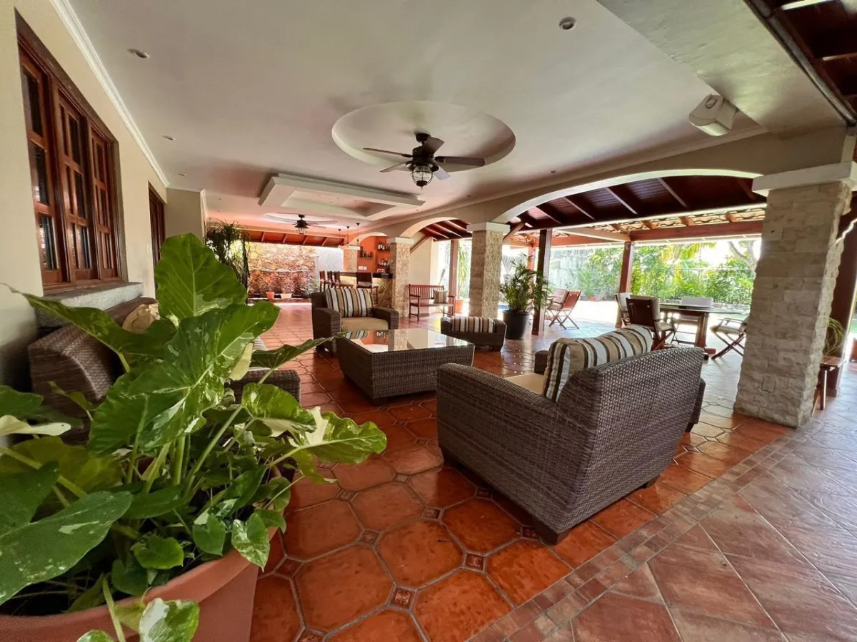 HOUSE FOR SALE OR RENT IN LOMA ALEGRE