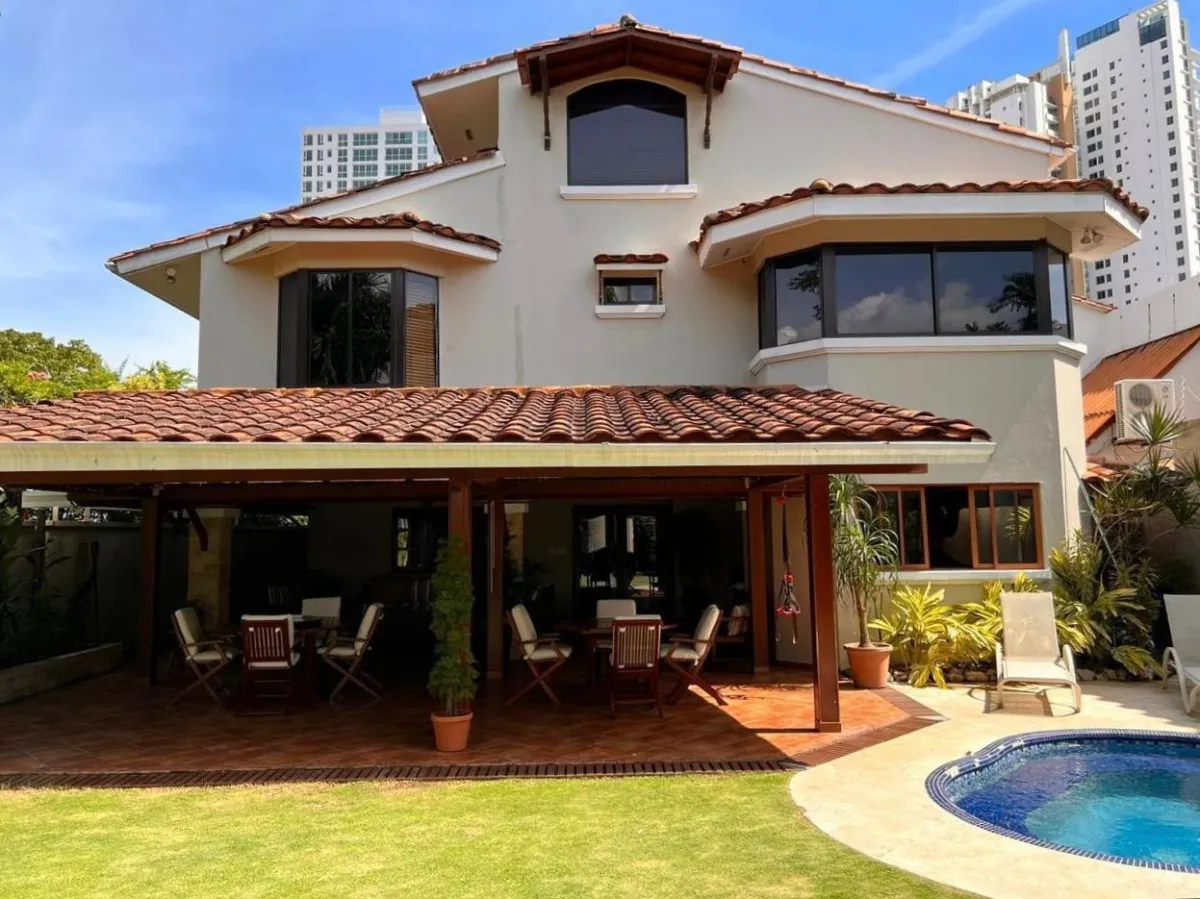 HOUSE FOR SALE OR RENT IN LOMA ALEGRE