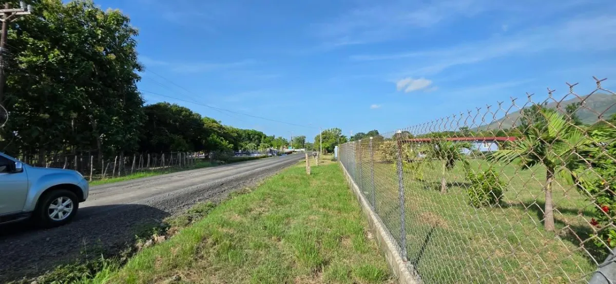 LAND FOR INVESTMENT IN PUNTA CHAME