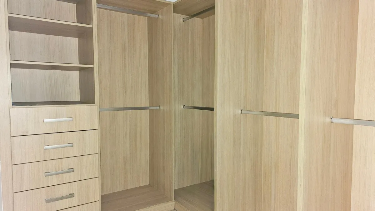 FURNISHED APT - HIGH FLOOR ON AV BALBOA - 109 M2