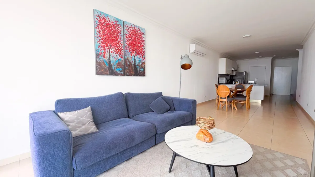 APT AMOBLADO PISO ALTO - WHITE TOWER - 121 M2
