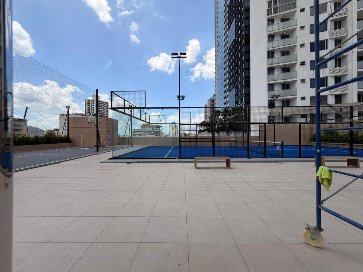 APT AMOBLADO PISO ALTO - WHITE TOWER - 121 M2